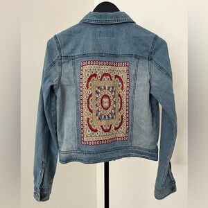 ⭐️ Embroidered Boho Denim Jacket by Stitch Play – Size M ⭐️